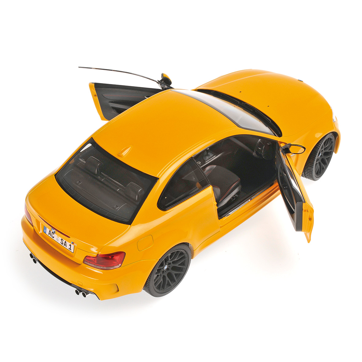 BMW 1er M COUPÉ - 2011 - YELLOW
