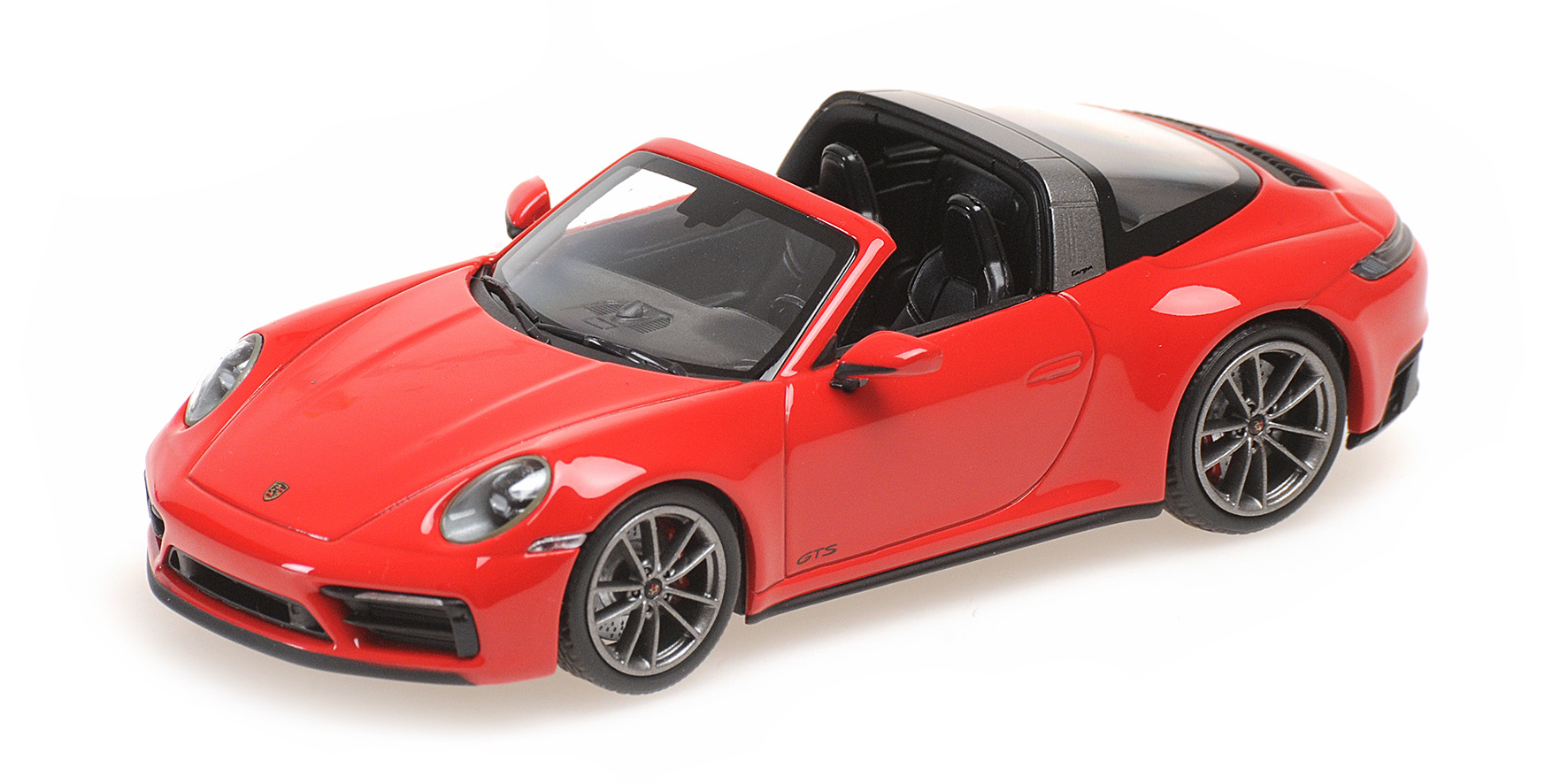 PORSCHE 911 (992) TARGA 4 GTS - 2022 - RED