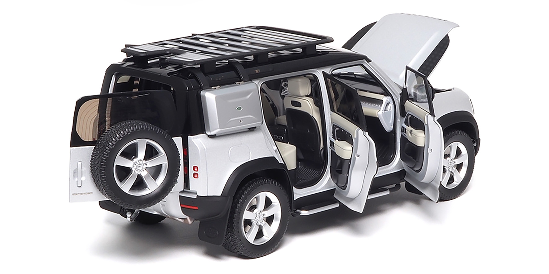 LAND ROVER DEFENDER 110 - 2020 - SATIN INDUS SILVER