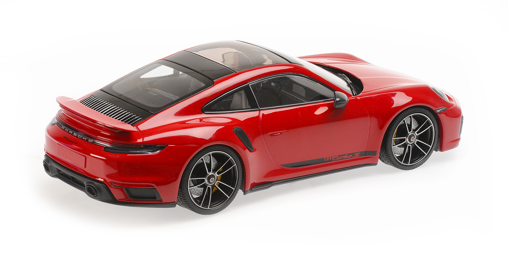 PORSCHE 911 (992)  TURBO S - 2020 - RED
