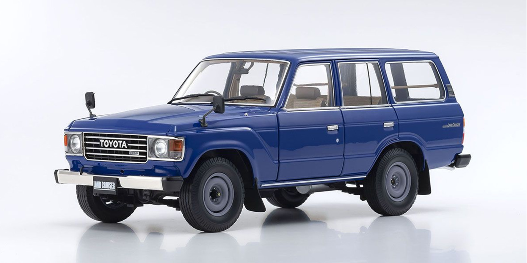 TOYOTA LAND CRUISER 60 - BLUE