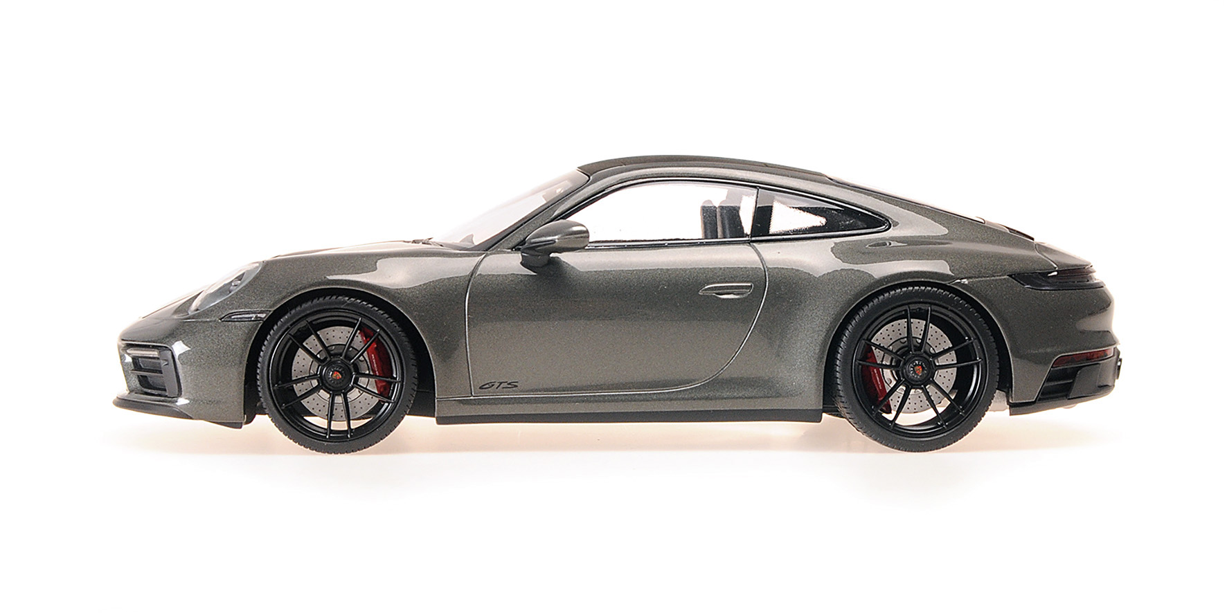 PORSCHE 911 CARRERA 4 GTS - 2020 - GREEN METALLIC