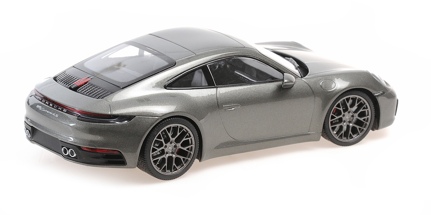 PORSCHE 911 CARRERA 4S - 2019 - GREEN METALLIC