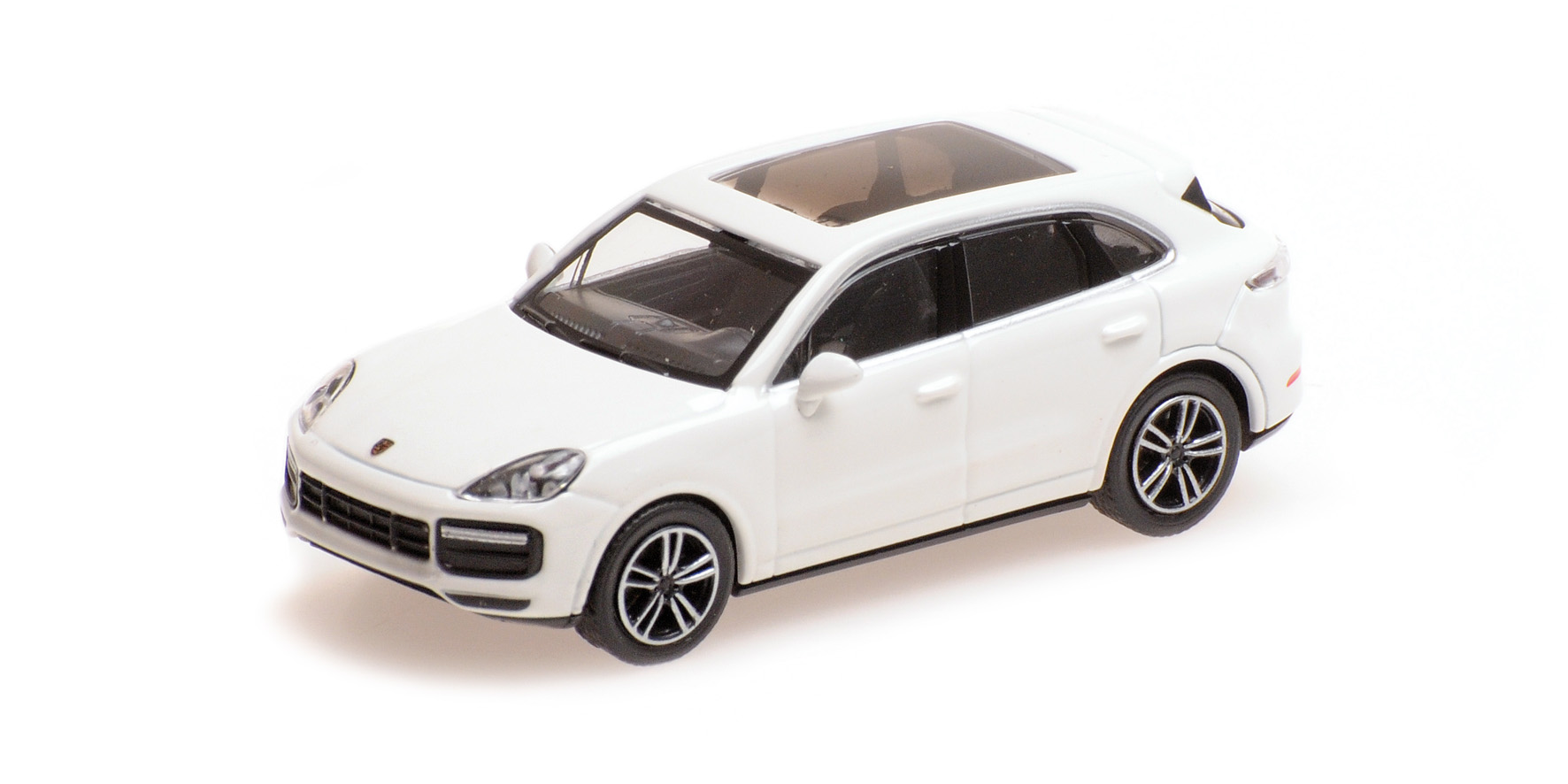 PORSCHE CAYENNE - 2017 - WHITE