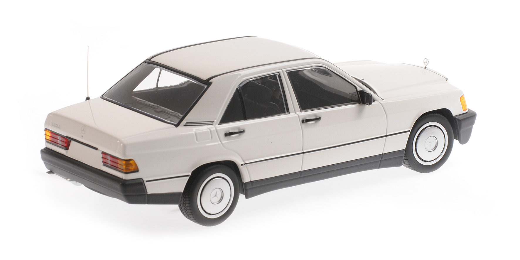 MERCEDES-BENZ 190E (W201) - 1982 - WHITE