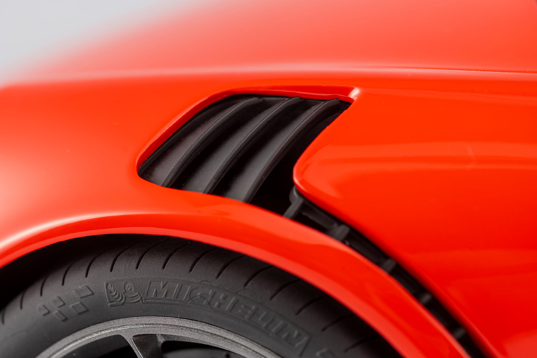 PORSCHE 911 (991.1) GT3RS - 2016 - LAVA ORANGE (191)