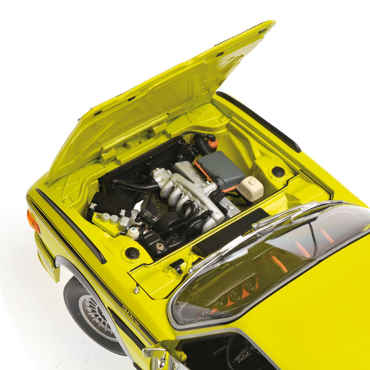 BMW 3.0 CSL (E9) COUPÉ - 1972 - YELLOW W/ STRIPES