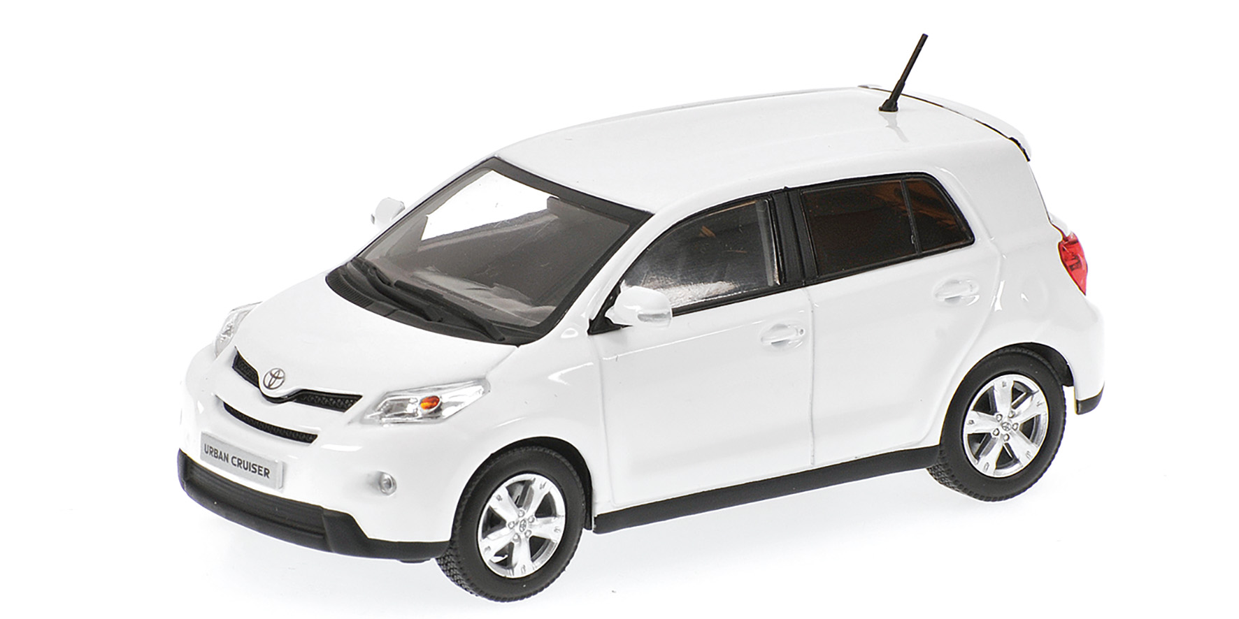 TOYOTA URBAN CRUISER - 2009 - WHITE