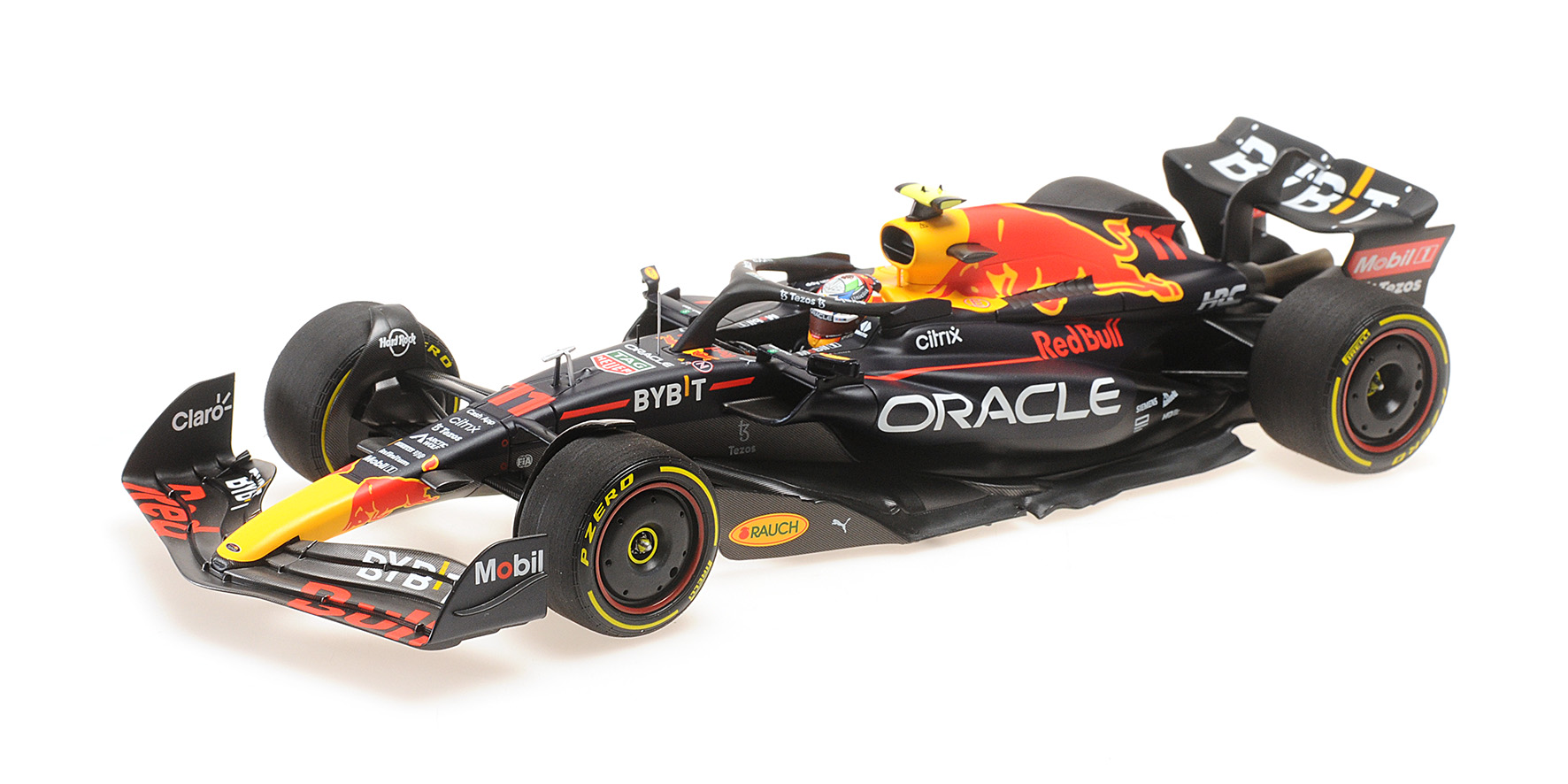 ORACLE RED BULL RACING RB18 - SERGIO PÉREZ - WINNER SINGAPORE GP 2022