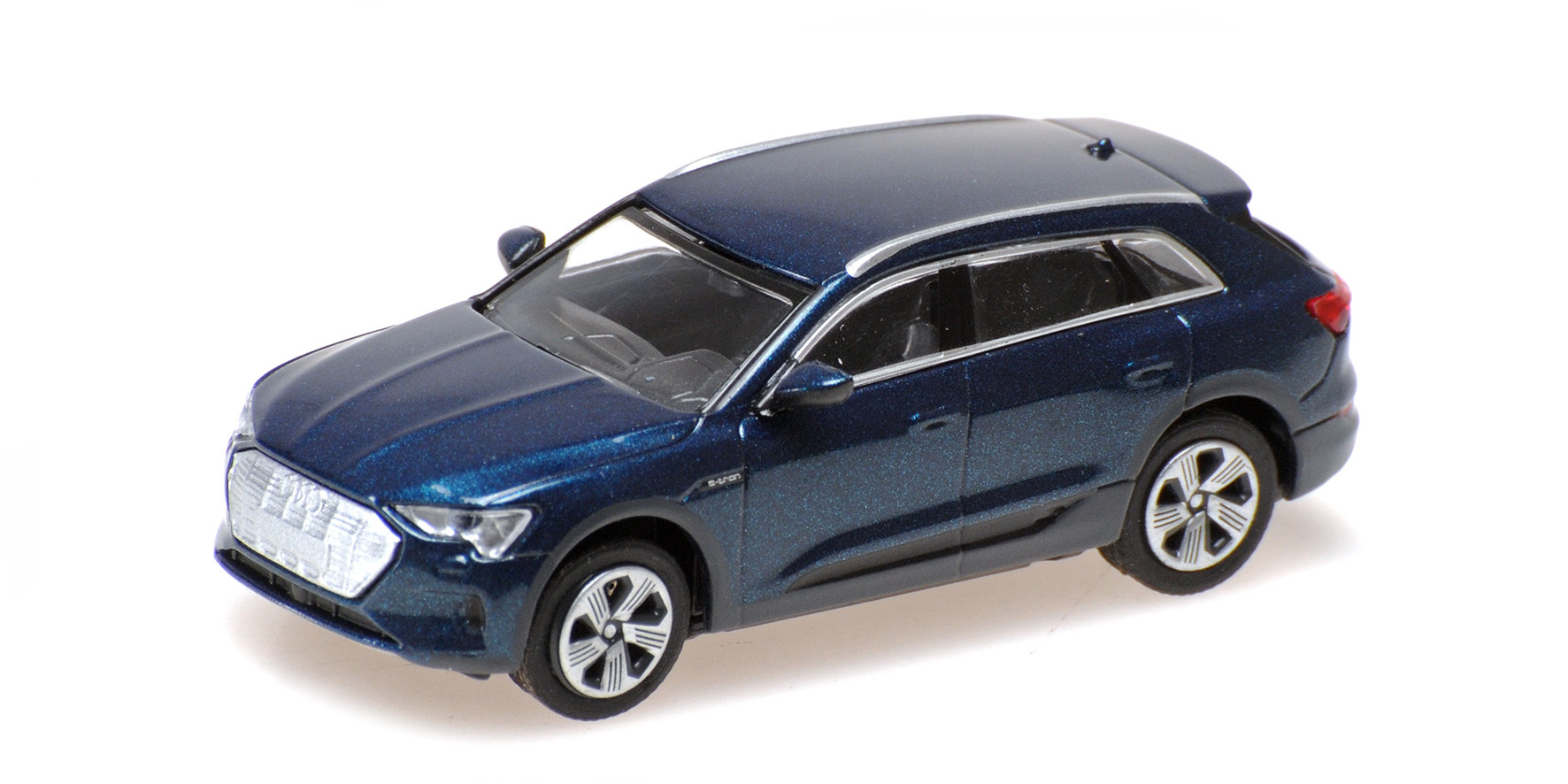 AUDI E-TRON - 2020 - DARK BLUE METALLIC
