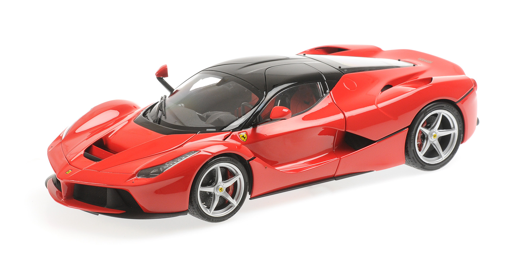 FERRARI LAFERRARI - RED