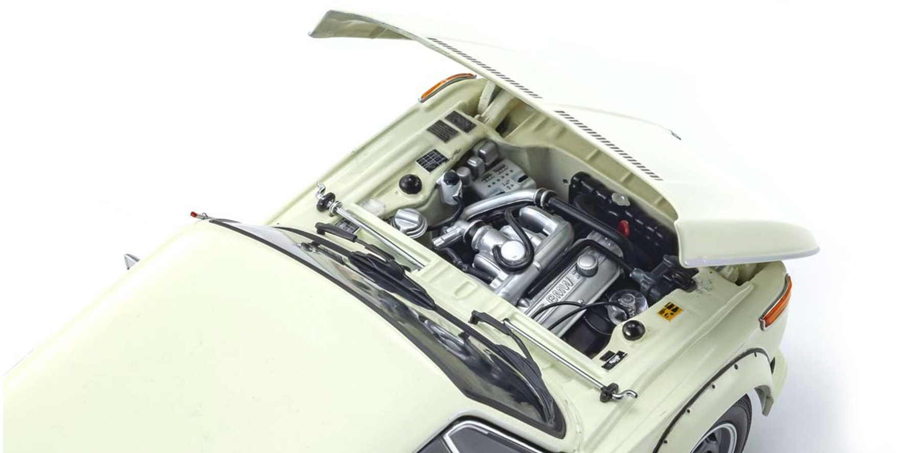 BMW 2002 TURBO WHITE (08544W)