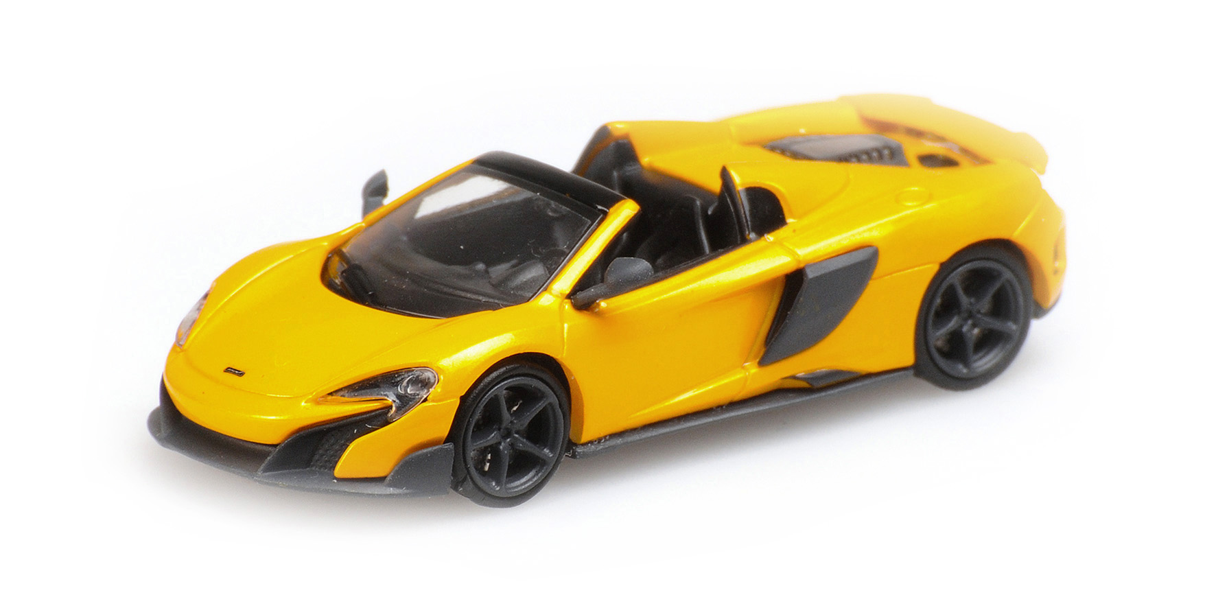 MCLAREN 675LT SPIDER - YELLOW