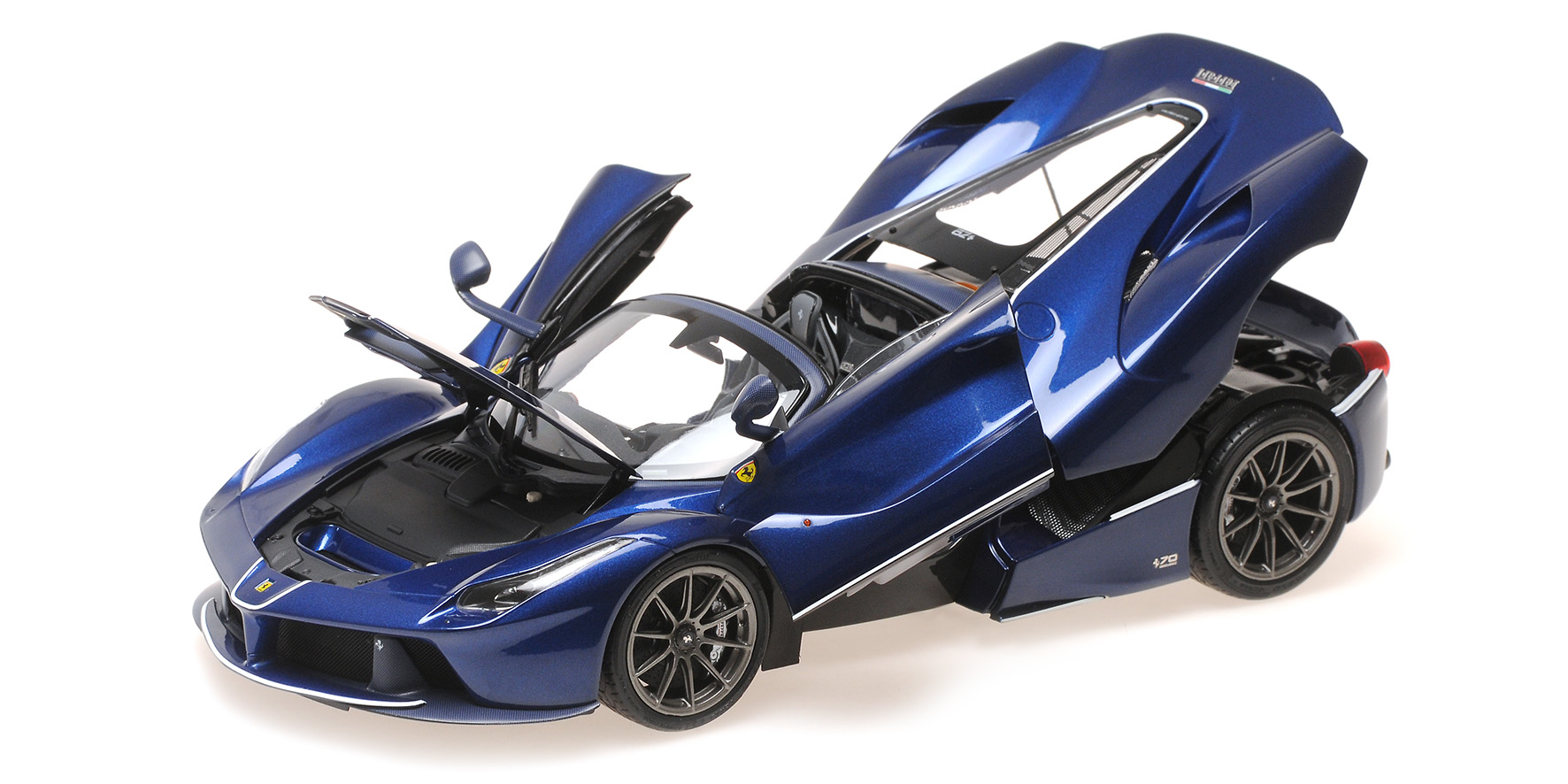 FERRARI LAFERRARI APERTA - BLUE TOUR DE FRANCE