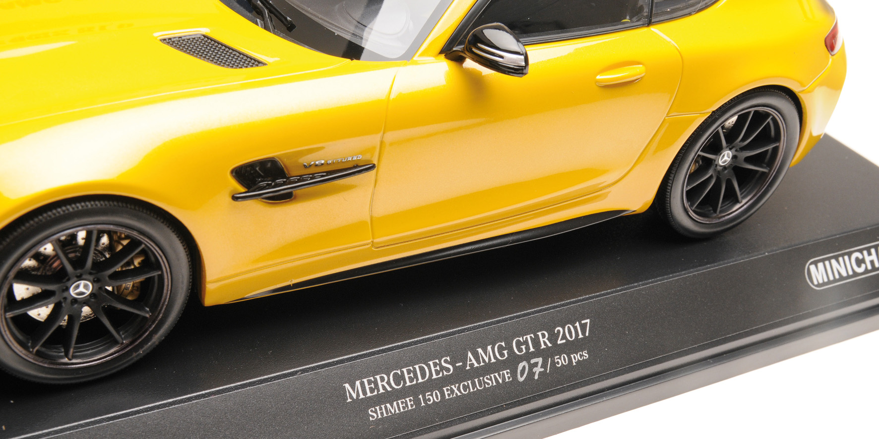MERCEDES-AMG GT-R - 2017 - YELLOW - EXCLUSIVE SHMEE150