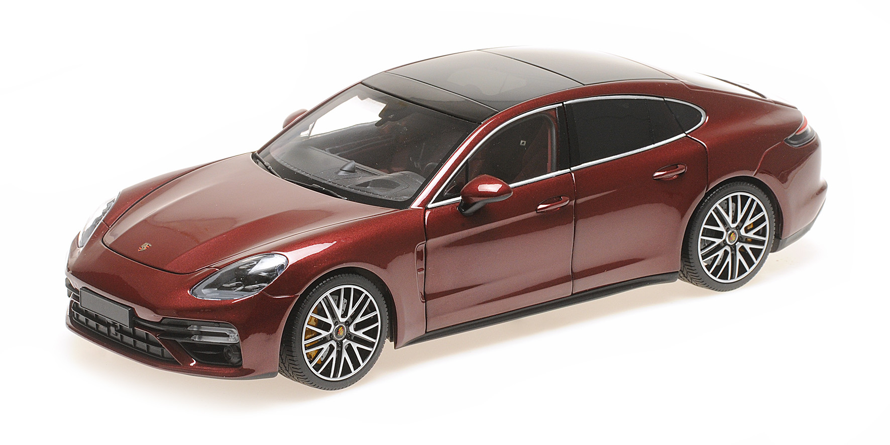 PORSCHE PANAMERA TURBO S - 2020 - RED METALLIC
