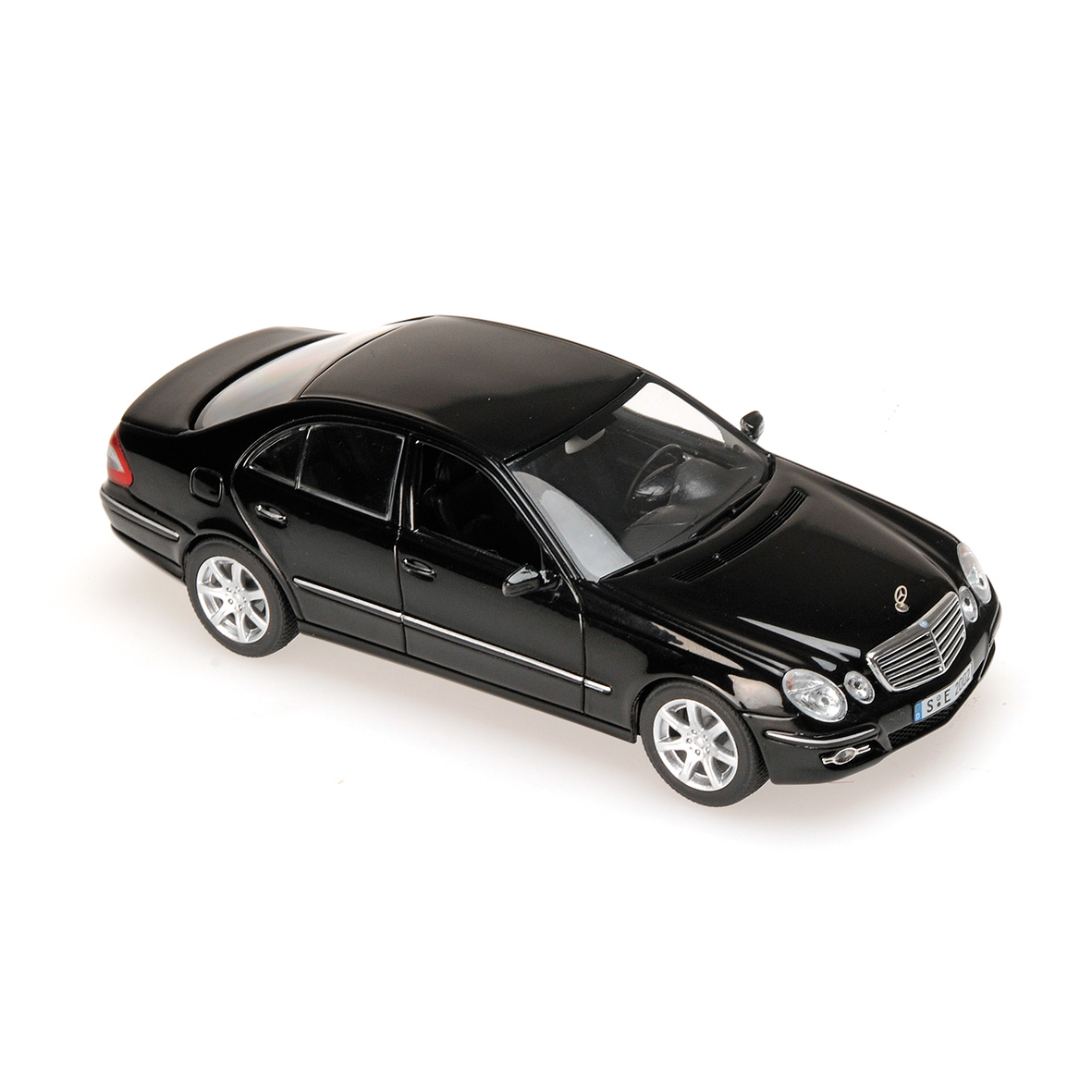 MERCEDES-BENZ E-CLASS (W211) - 2006 - BLACK METALLIC