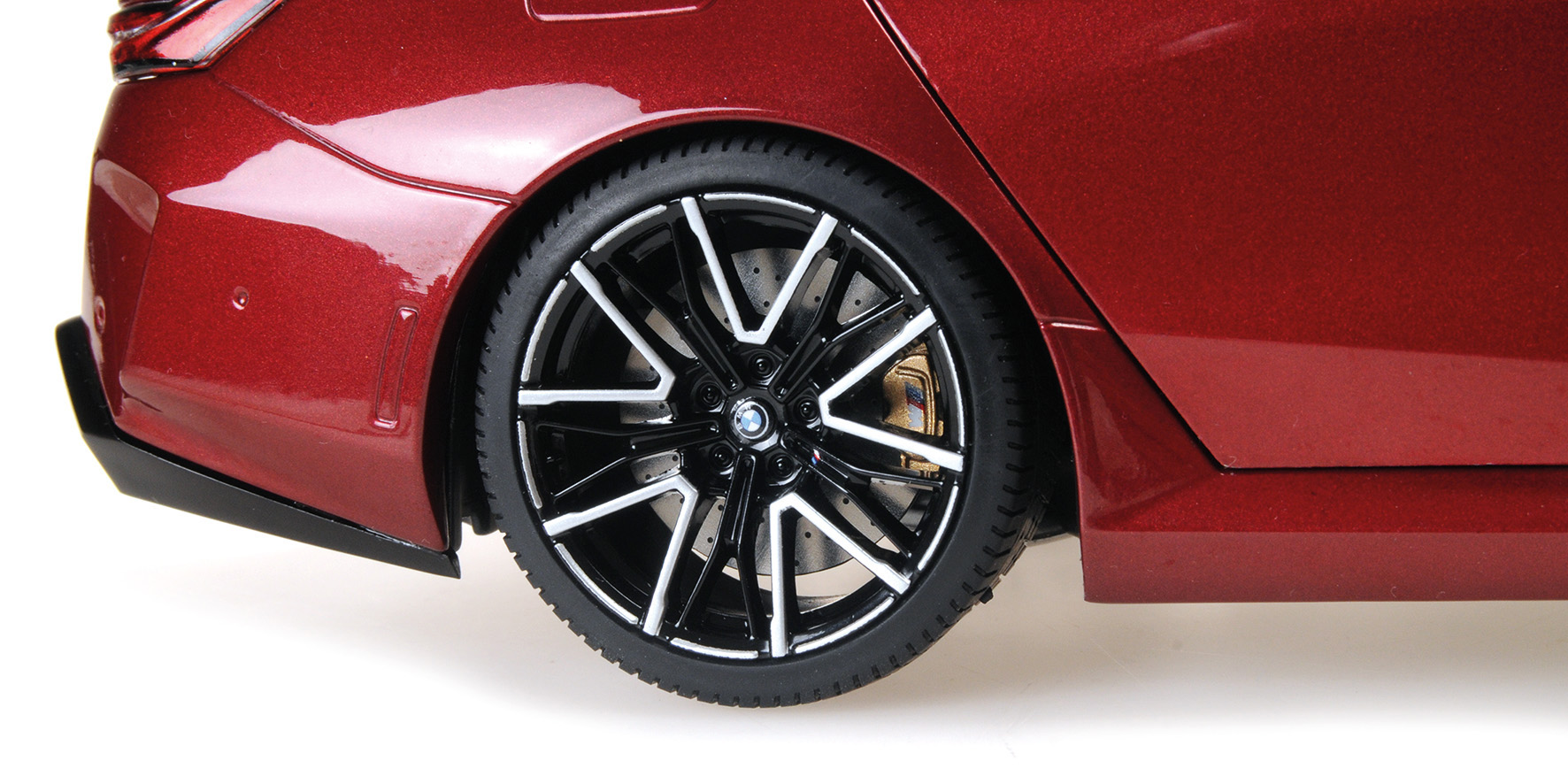 BMW M5 TOURING - 2024 - DARK RED METALLIC