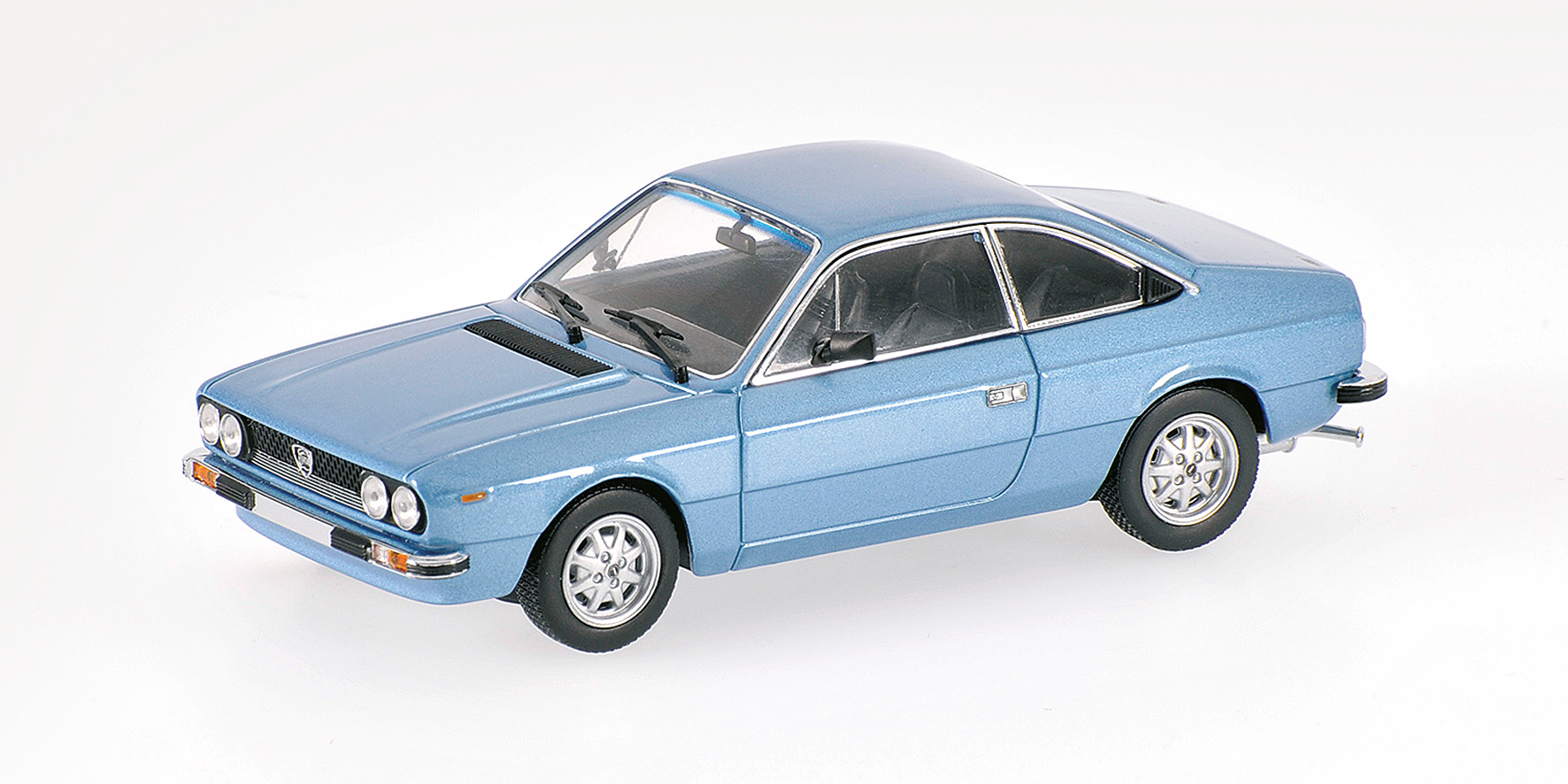 LANCIA BETA COUPE - 1980 - BLUE METALLIC