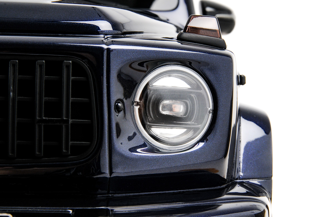 MERCEDES-AMG G63 - 2018 - MYSTIC BLAU