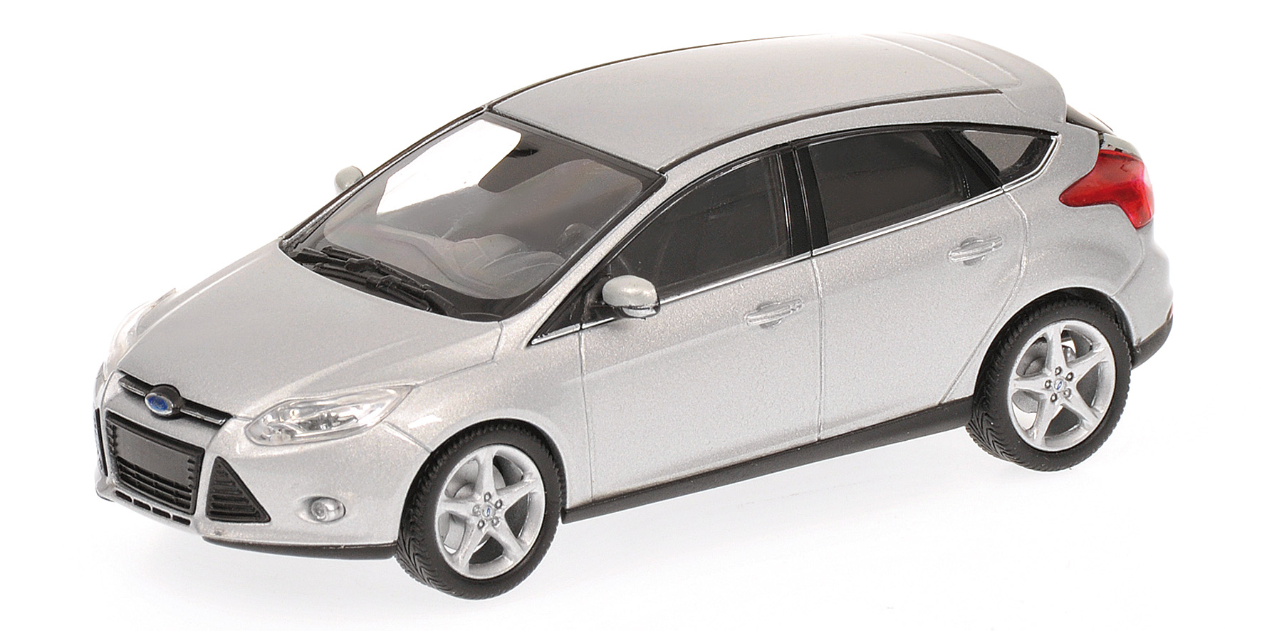 FORD FOCUS - 2011 - SILVER