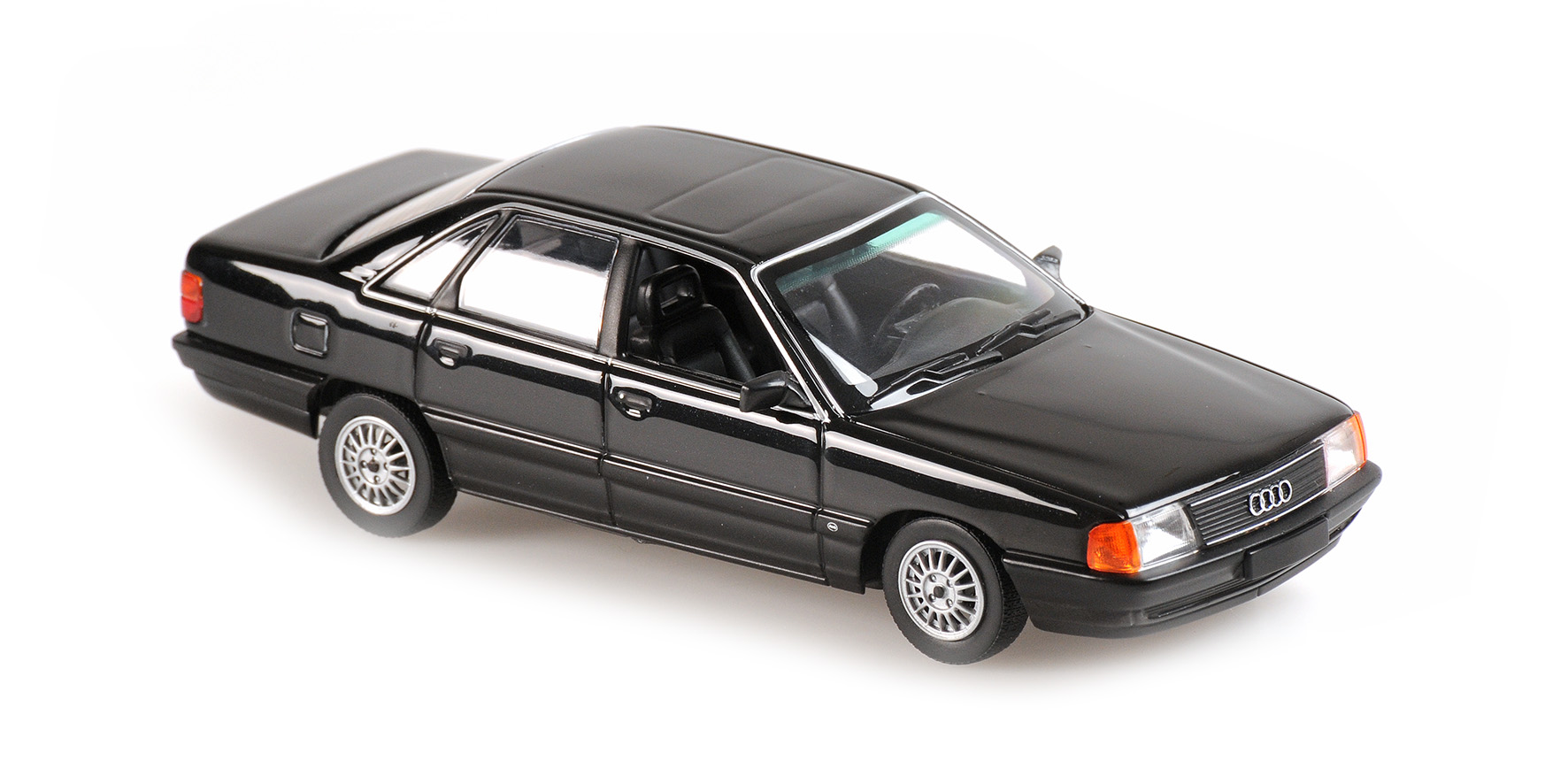 AUDI 100 - 1990 - GREY METALLIC