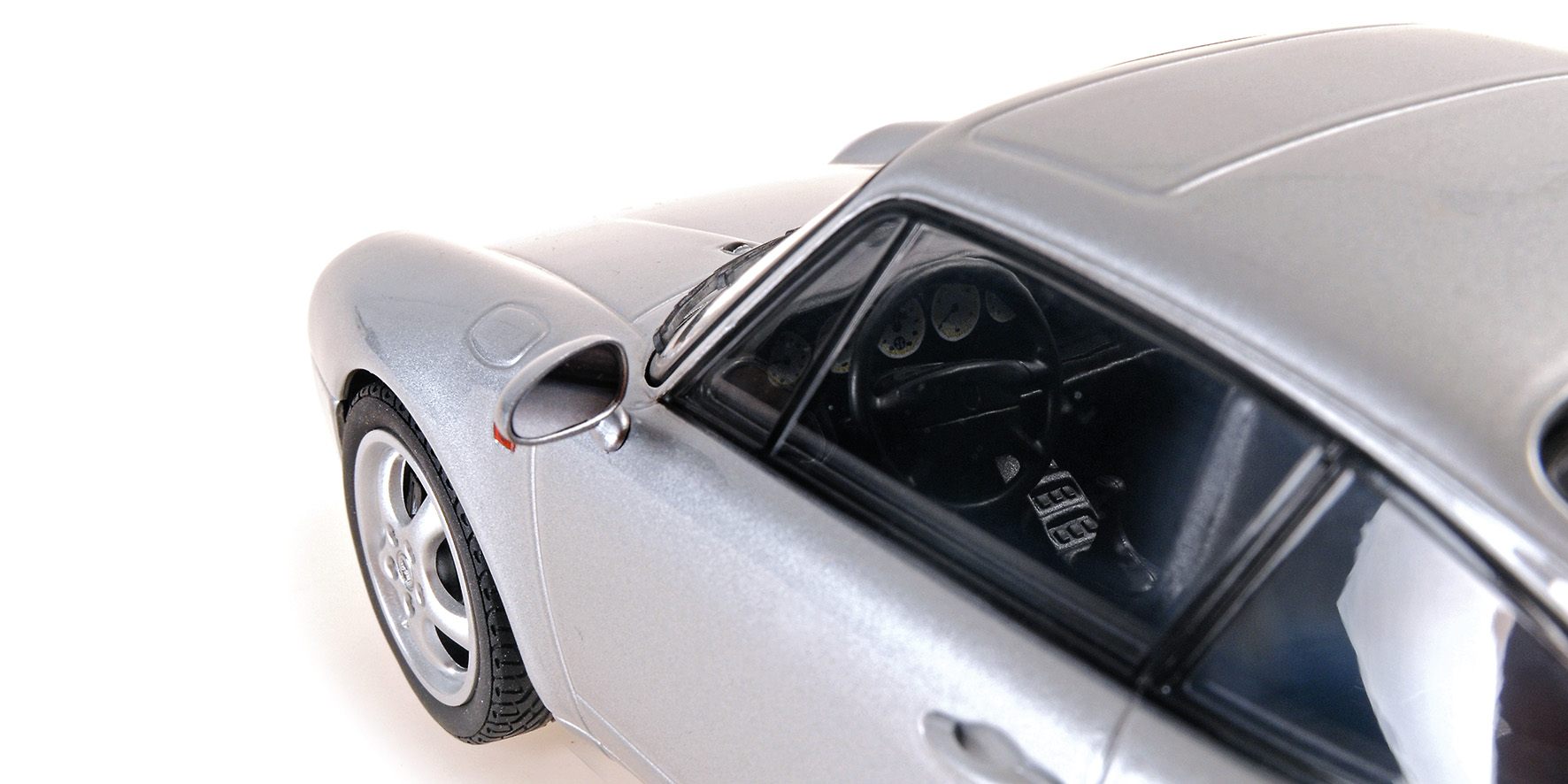 PORSCHE 911 (993) - 1993 - SILVER
