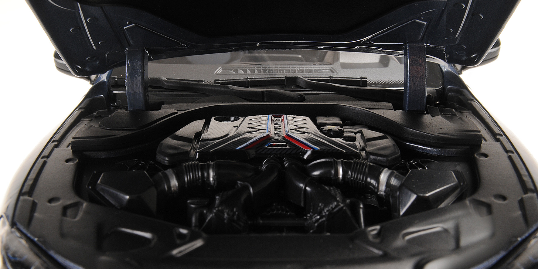 BMW M8 COUPE - BLUE METALLIC - 2020