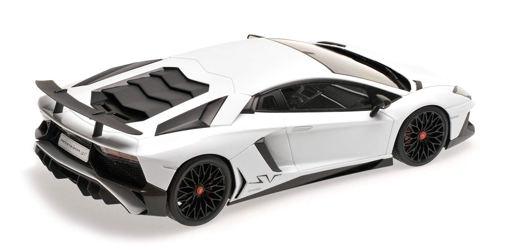 LAMBORGHINI AVENTADOR SV - WHITE (C09521W)
