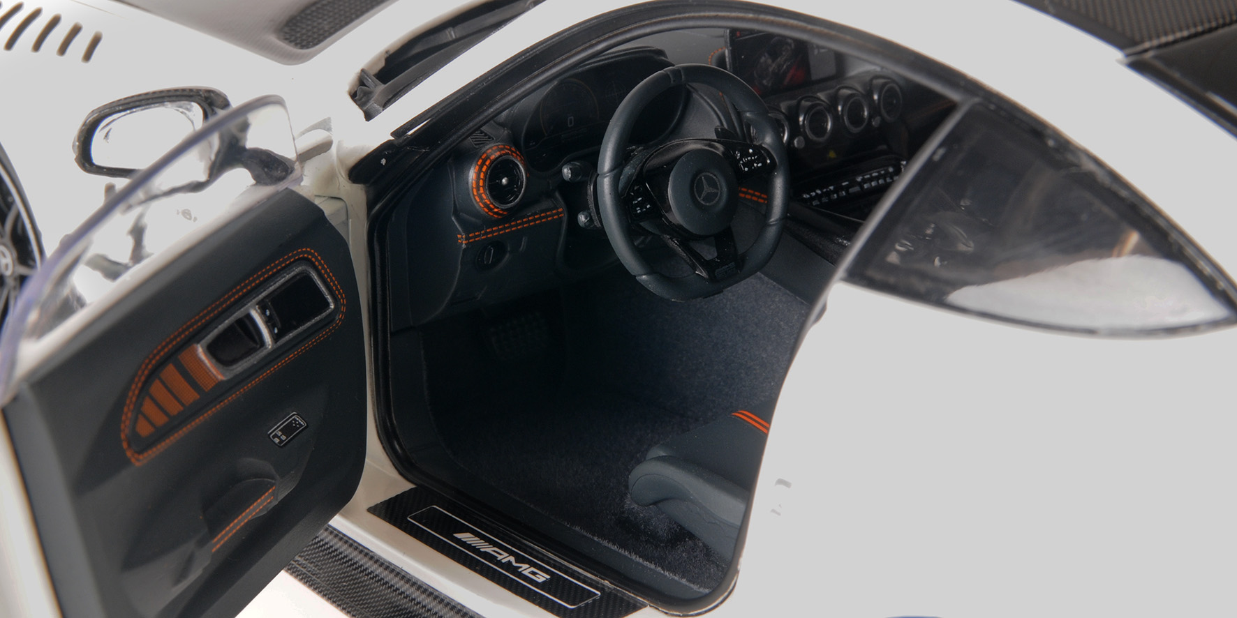 MERCEDES-AMG GT BLACK SERIES - 2021 - WHITE METALLIC