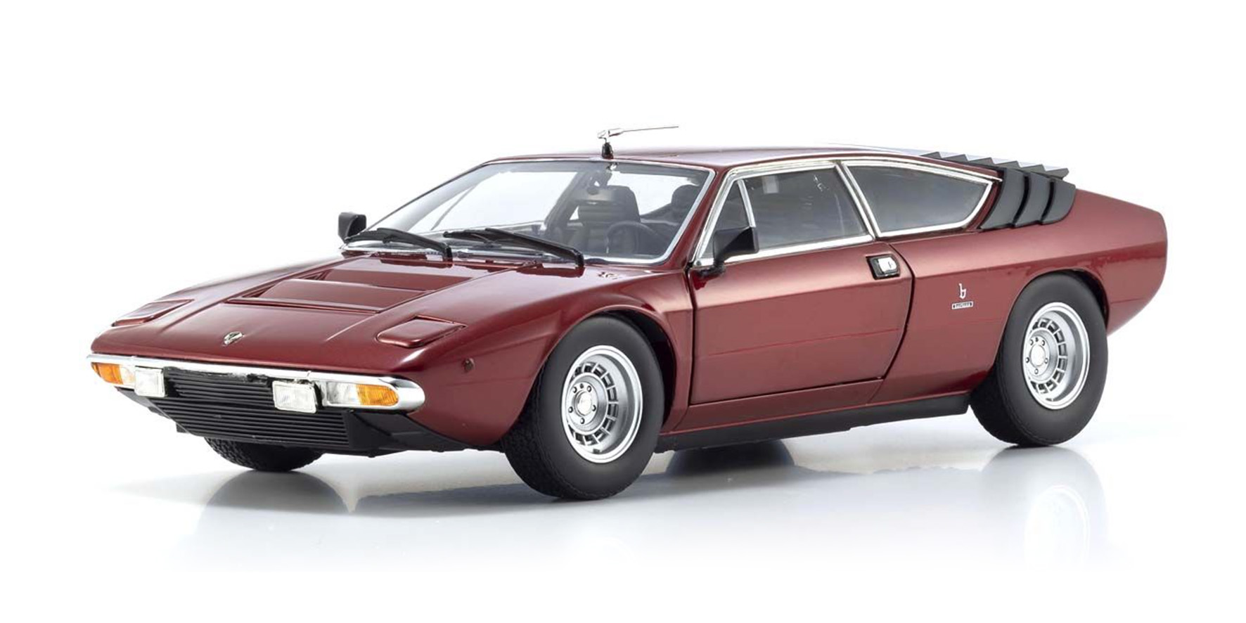 LAMBORGHINI URRACO - RED METALLIC (08446R)