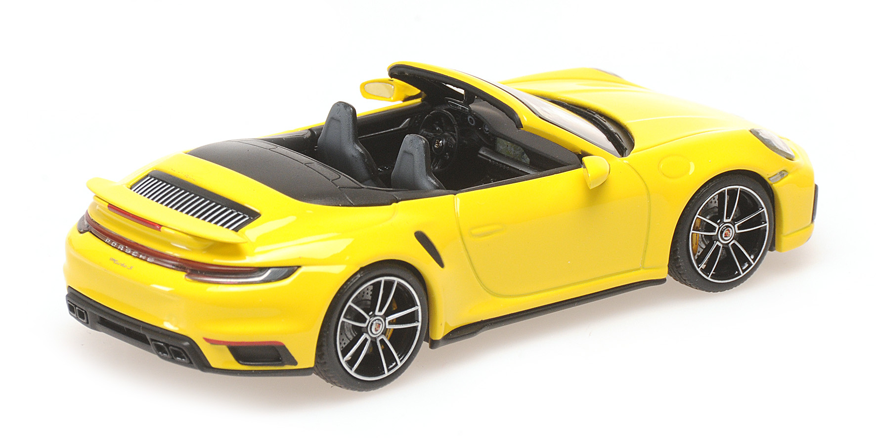 PORSCHE 911 (992) TURBO S CABRIOLET - 2019 - YELLOW