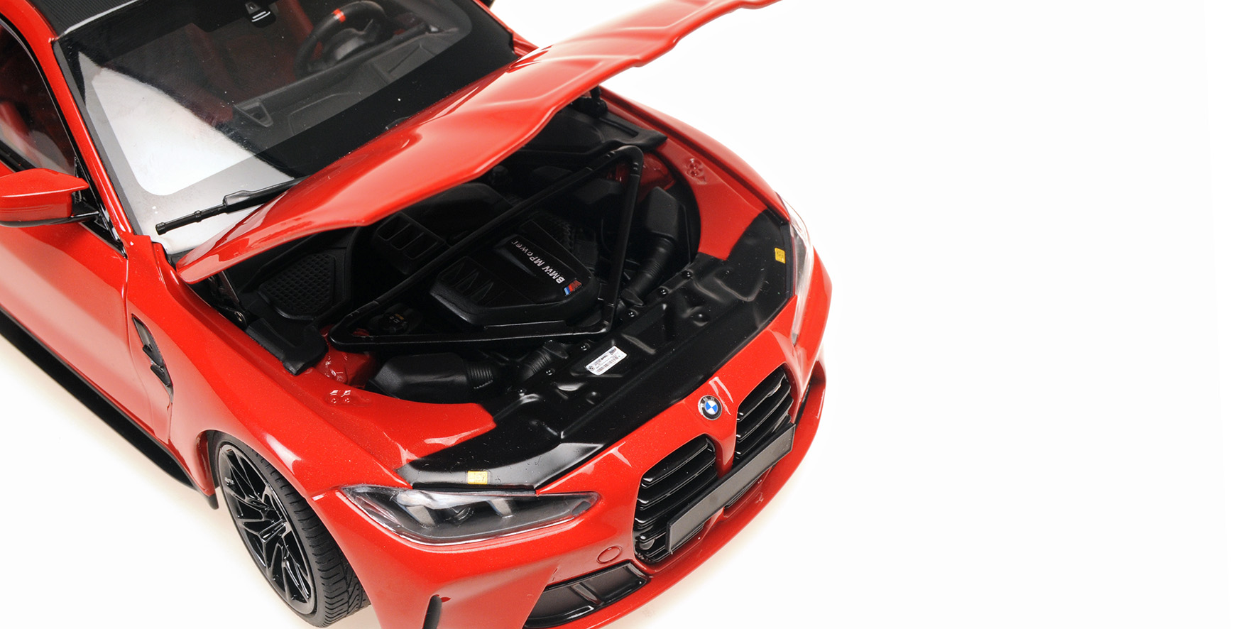BMW M4 - 2024 - RED METALLIC
