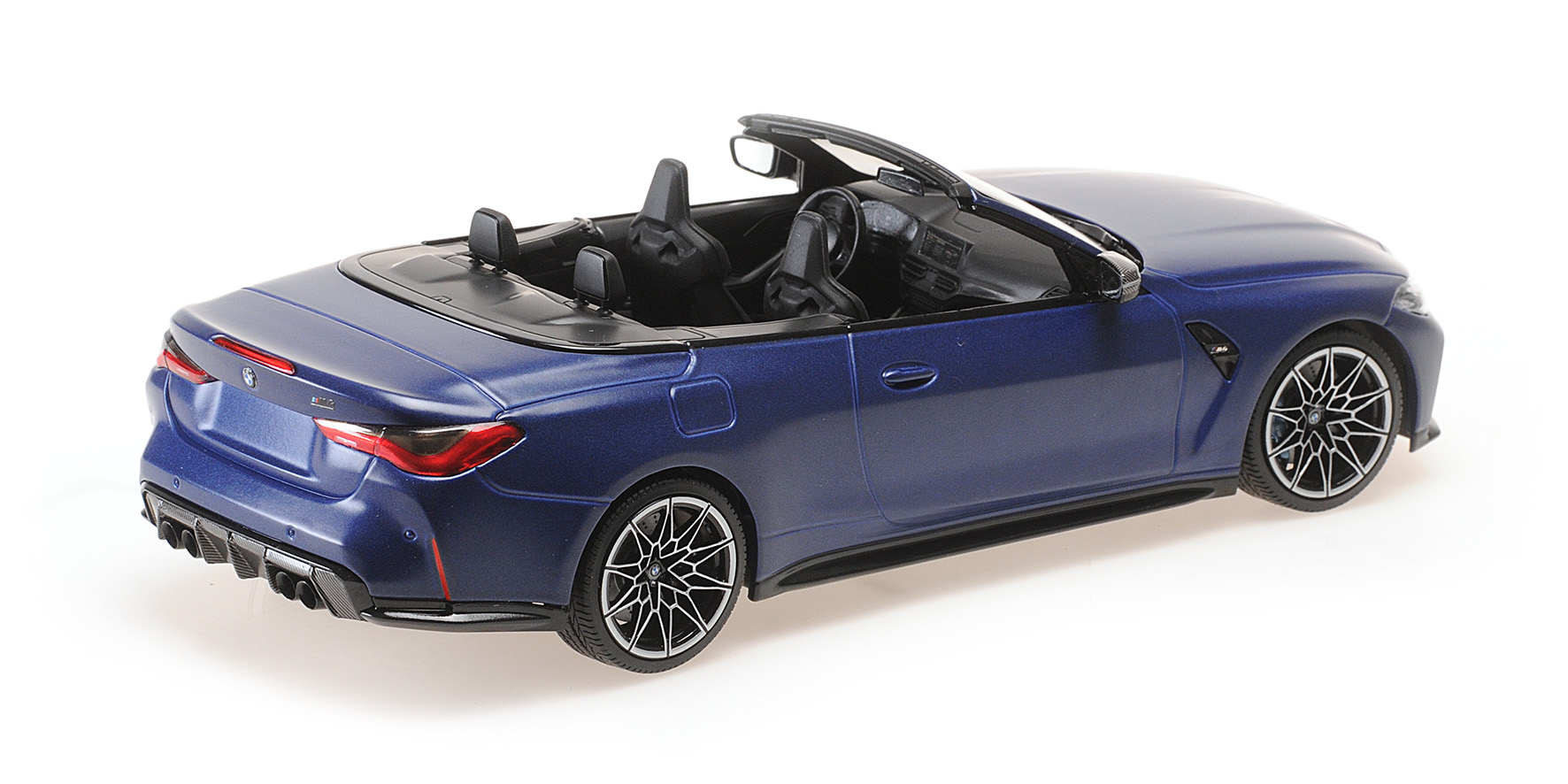 BMW M4 CABRIOLET - 2021 - MATT BLUE METALLIC