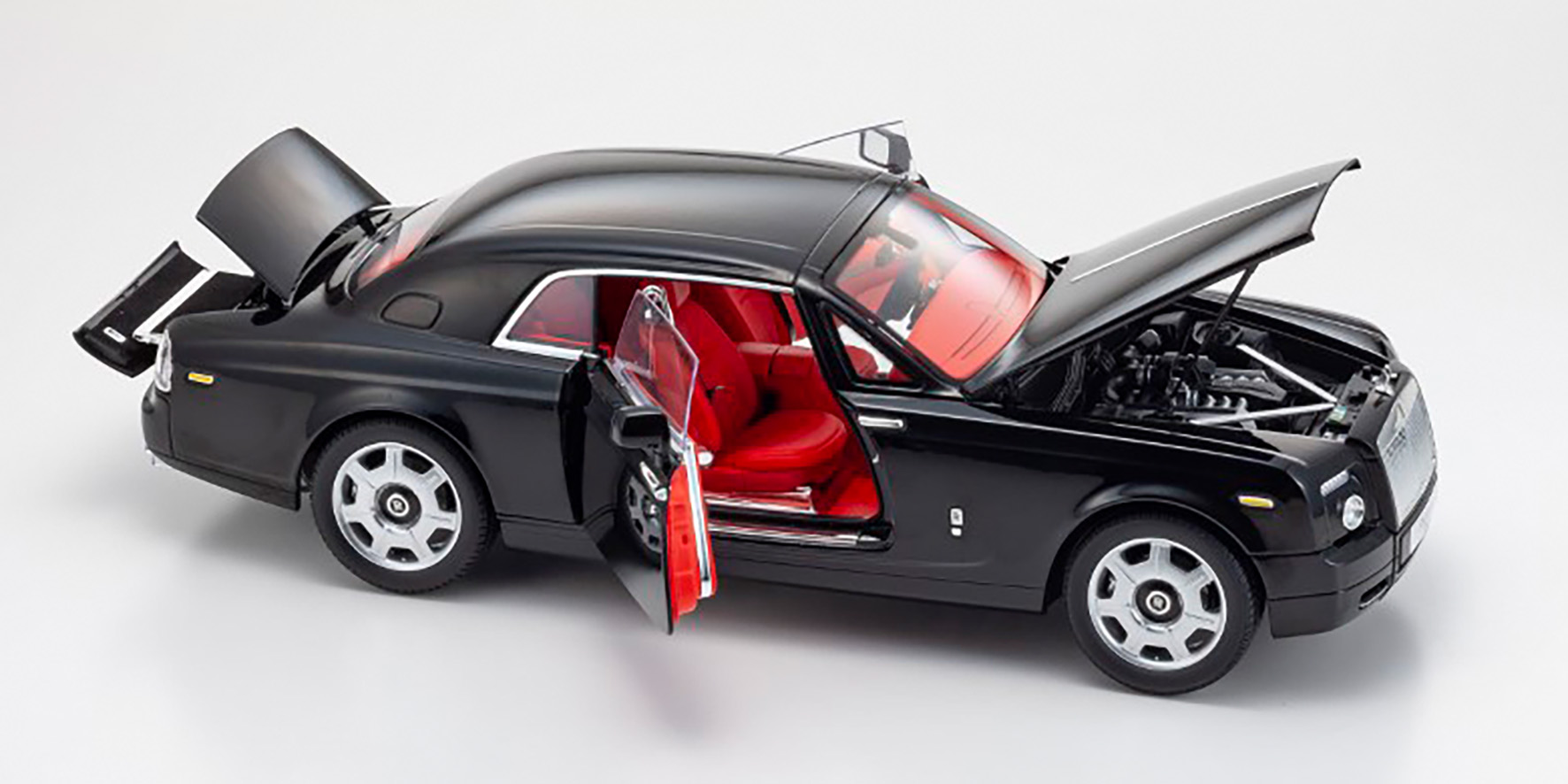 ROLLS ROYCE PHANTOM COUPE - DIAMOND BLACK (08862DBK)