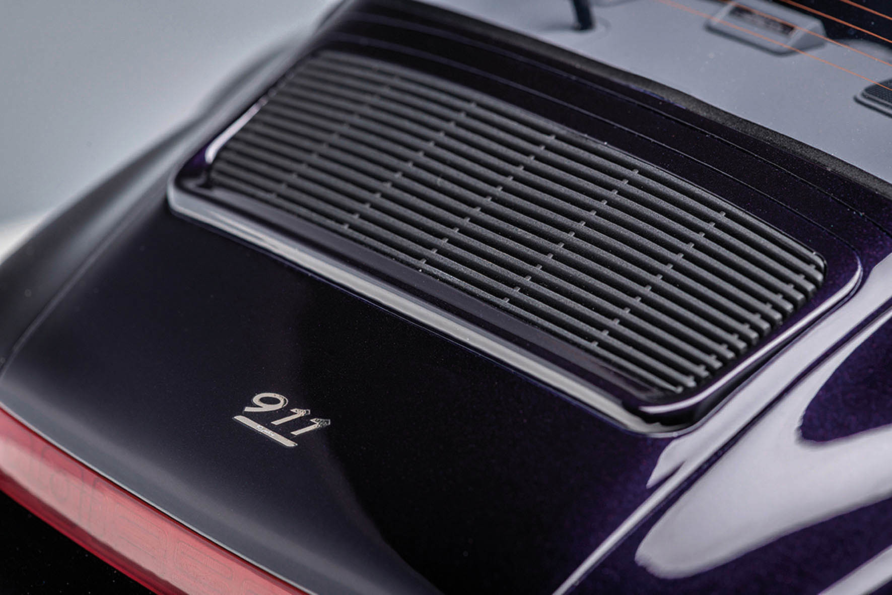PORSCHE 911 (964) 30 JAHRE 911 - 1993 - VIOLA METALLIC (99)