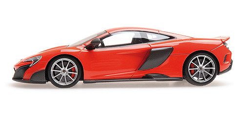 MCLAREN 675LT COUPÉ - 2015 - DELTA RED - EXCLUSIVE MINICHAMPS.DE