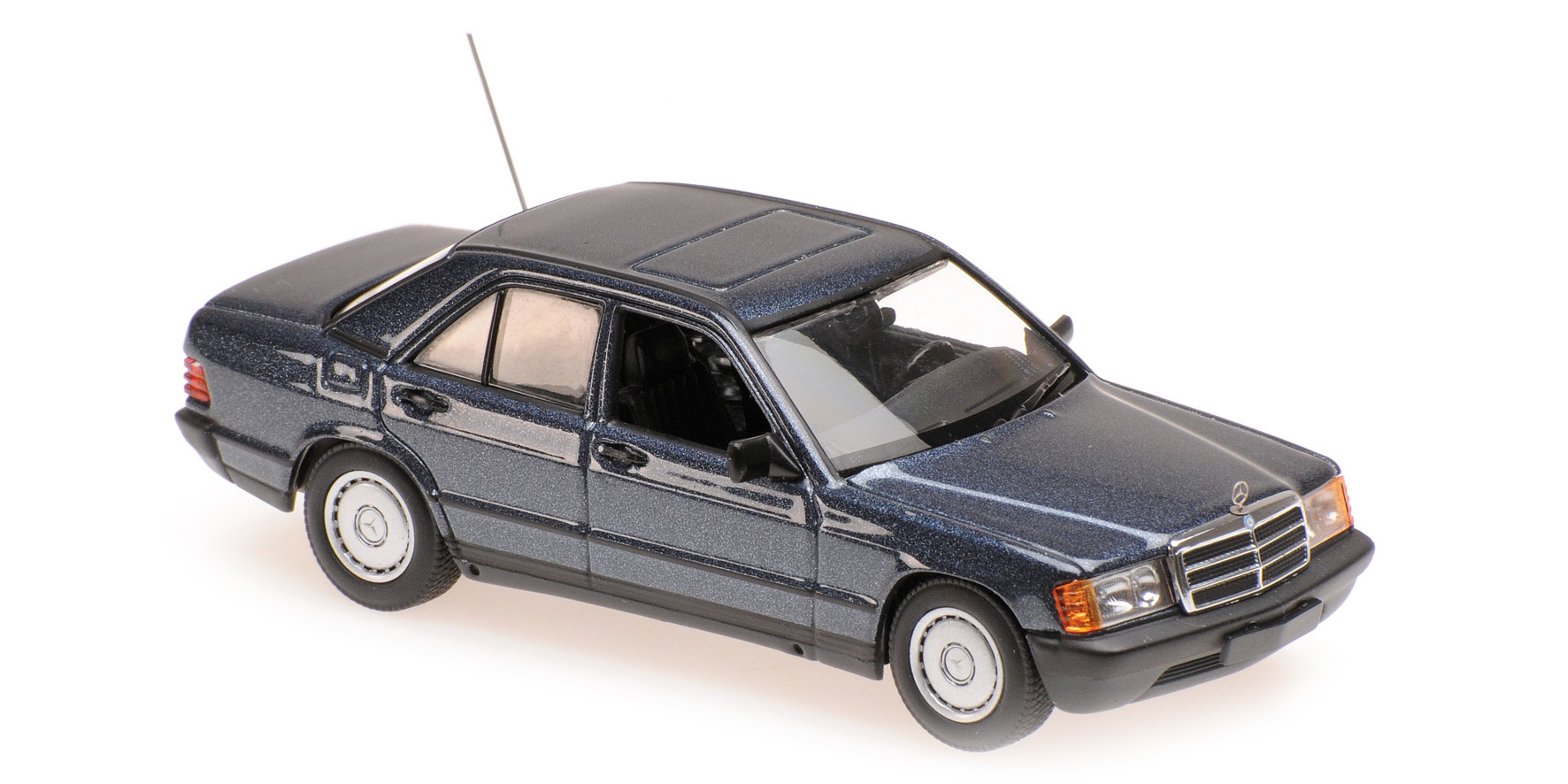 MERCEDES-BENZ 190E - 1984 - BLUE METALLIC