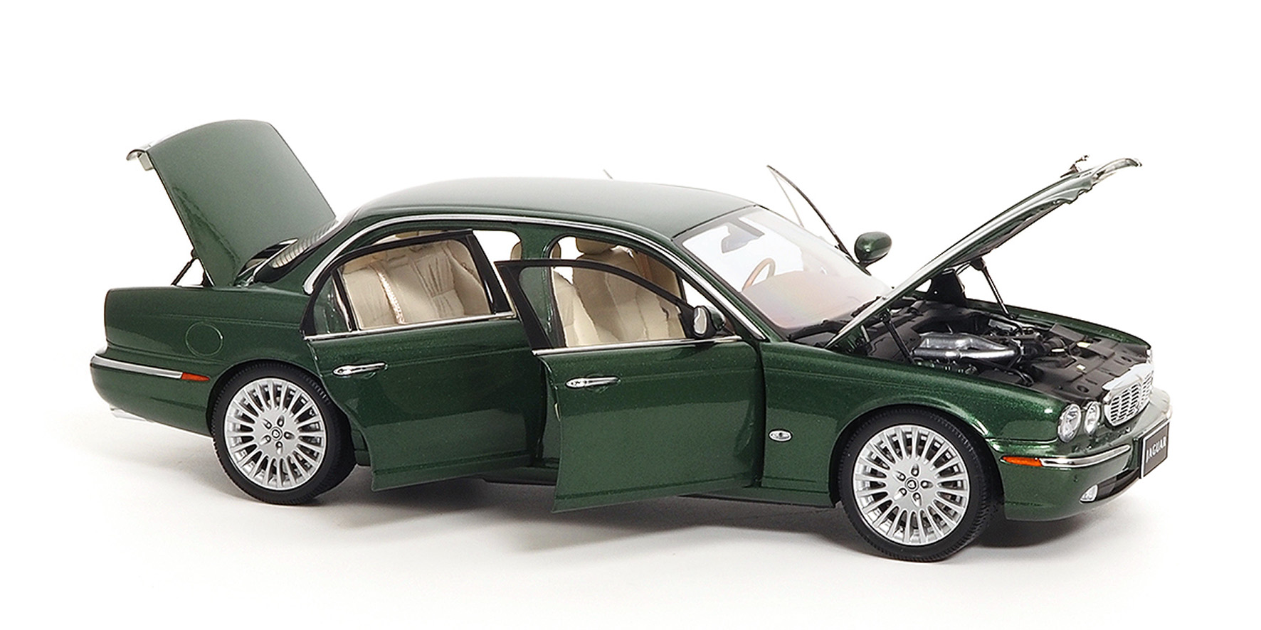 JAGUAR XJ6 (X350) - RACING GREEN