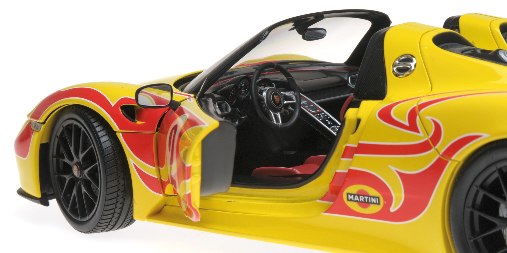 PORSCHE 918 SPYDER - 2013 - W/ WEISSACH PACKAGE - YELLOW W/ RED STRIPES