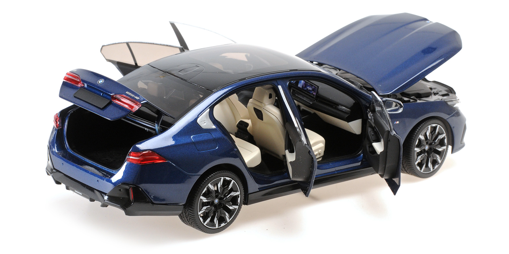 BMW i5 - 2023 - BLUE METALLIC