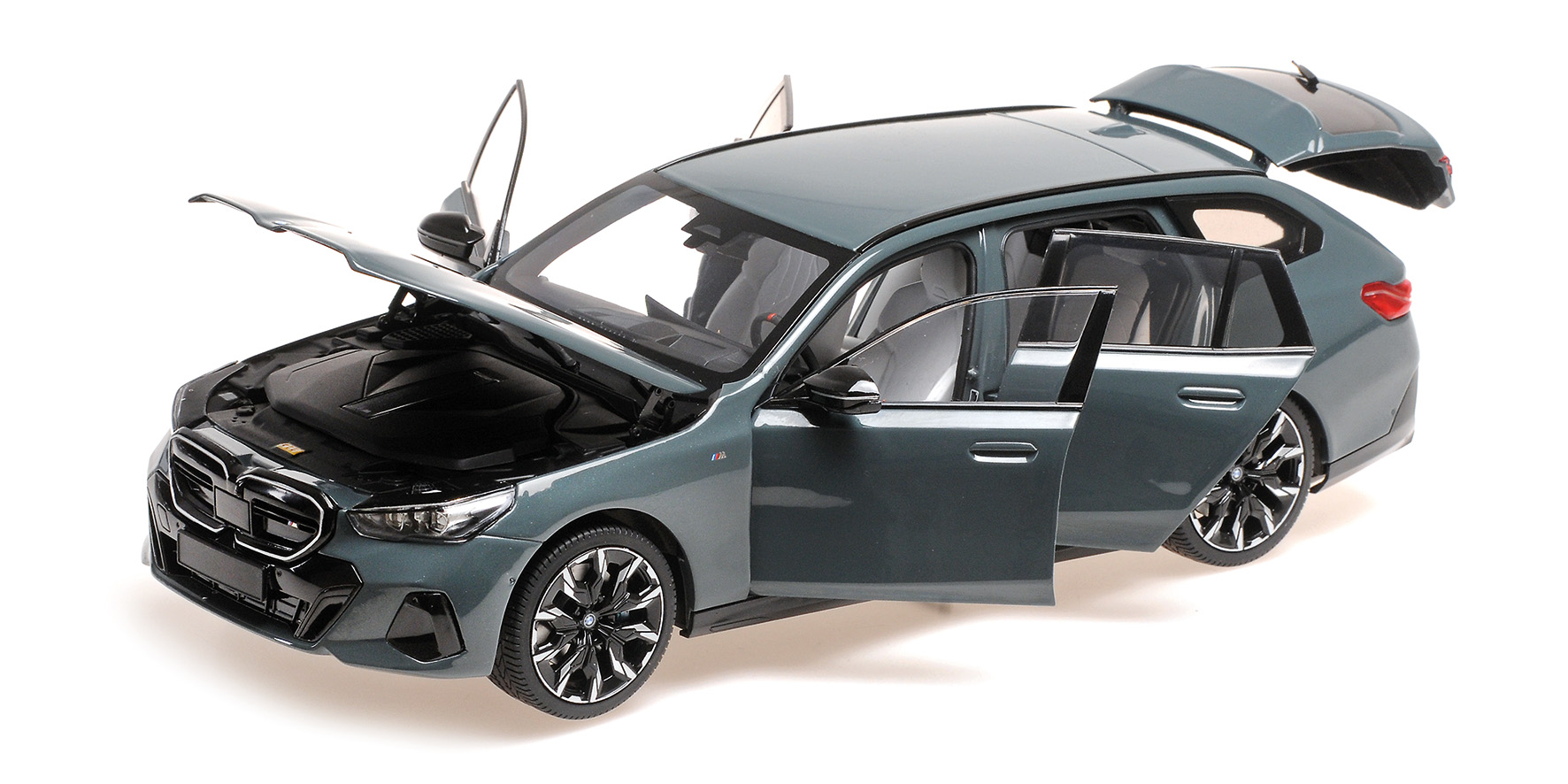 BMW i5 M60 TOURING - 2024 - GREEN METALLIC