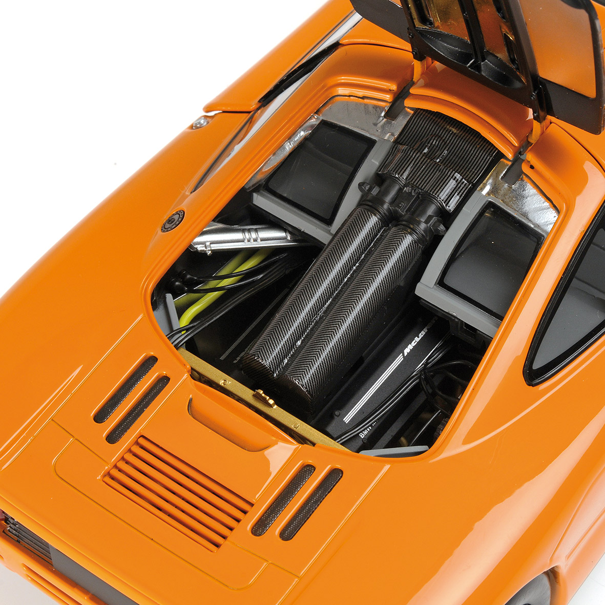 MCLAREN F1 - ROAD CAR - 1993 - ORANGE