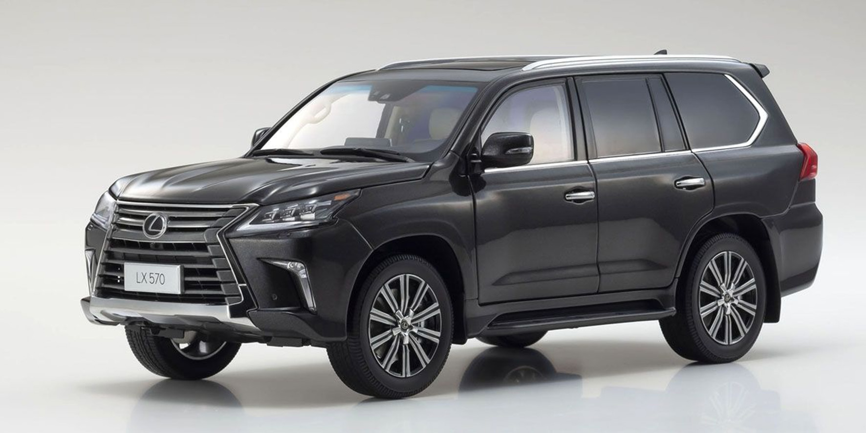 LEXUS LX570 - STAR LIGHT BLACK (08955SBK)