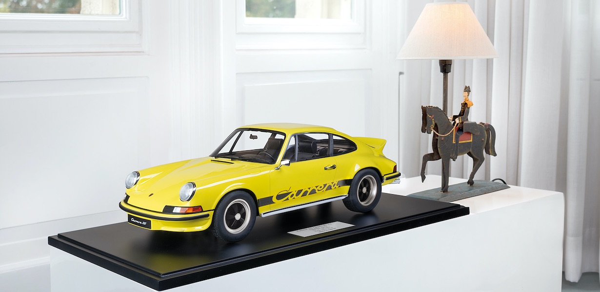 PORSCHE 911 CARRERA RS 2.7 TOURING - 1972 - GELB MIT SCHWARZEM DEKOR