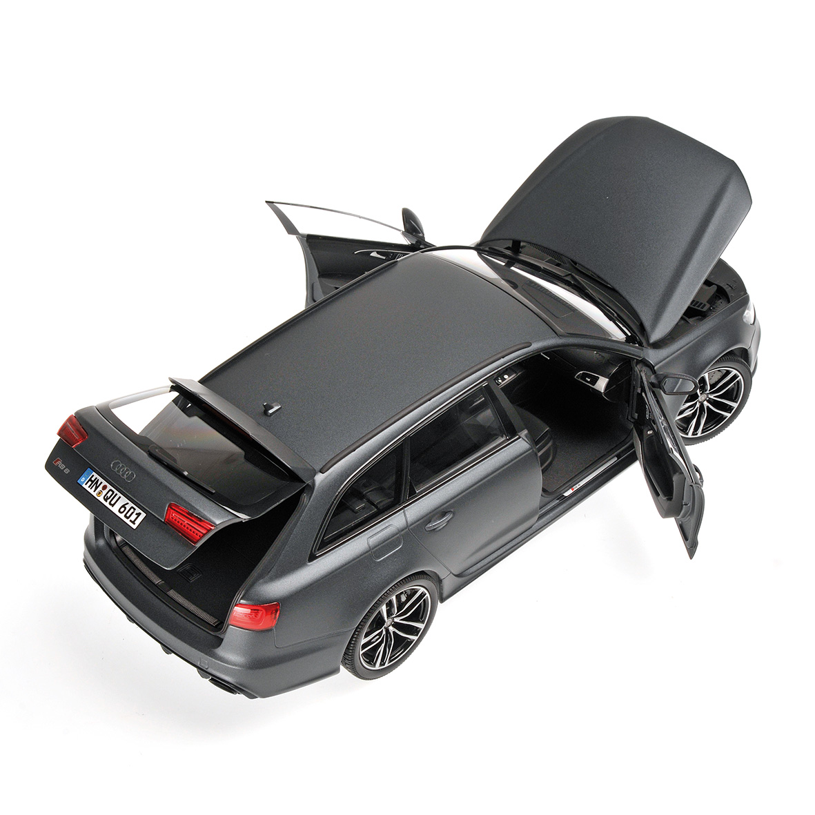 AUDI RS6 AVANT - 2013 - MATT GREY
