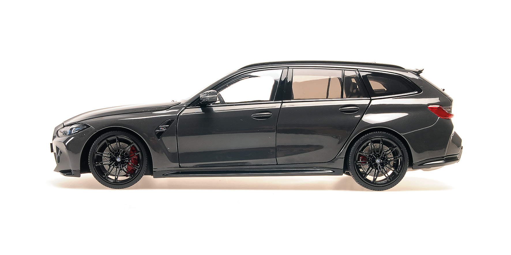BMW M3 TOURING - 2024 - DRAVITGREY METALLIC W BLACK WHEELS AND BLACK INTERIOR
