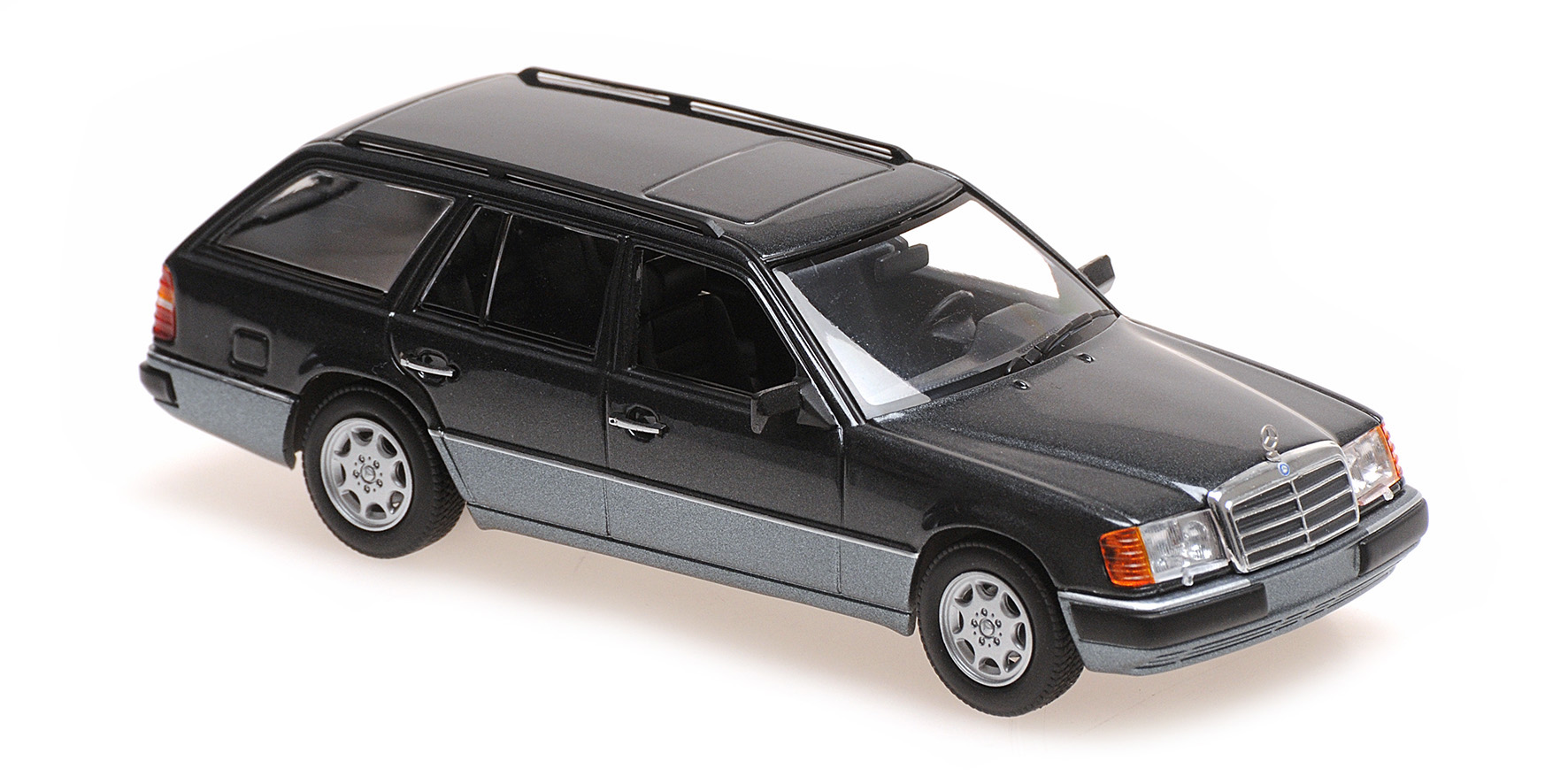 MERCEDES-BENZ 300 TE (S124) - 1990 - BLACK METALLIC