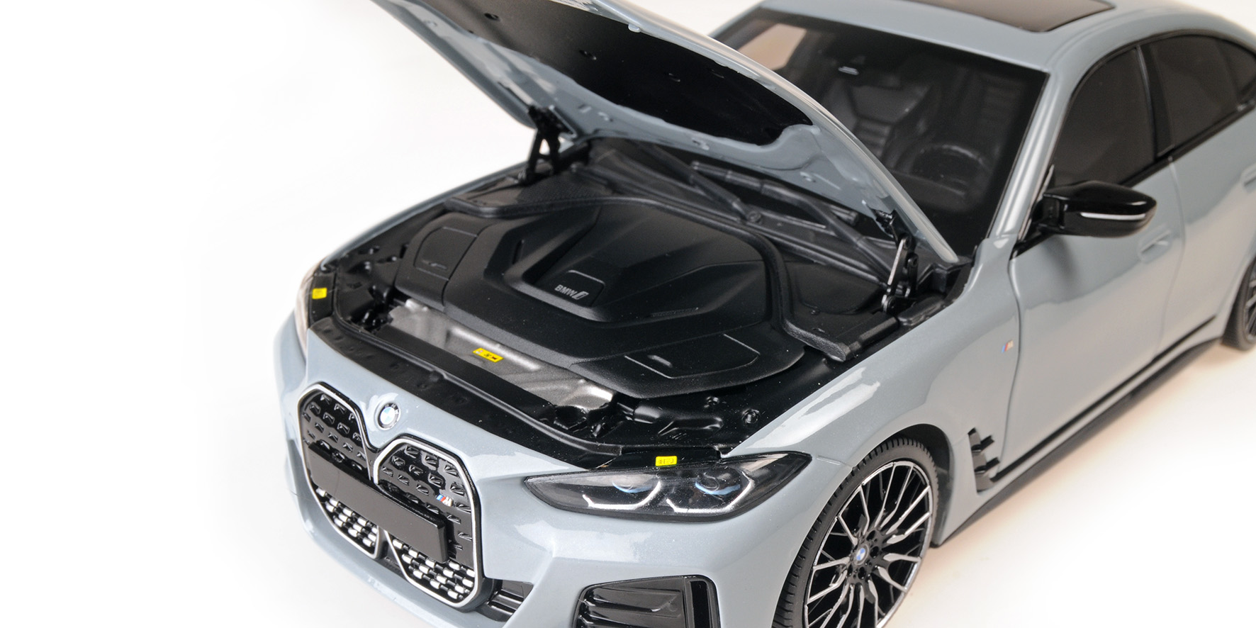 BMW i4 M50 - 2022 - GREY METALLIC