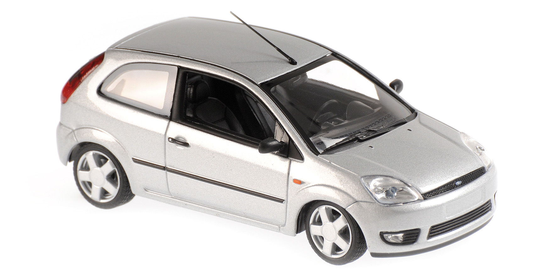 FORD FIESTA - 2002 - SILVER